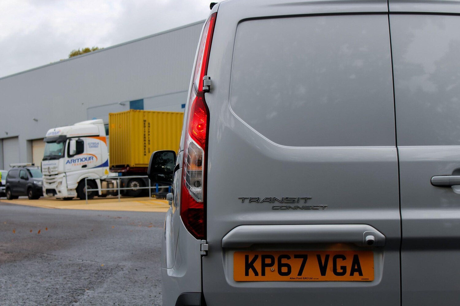 Used Ford Transit Connect 2017 for sale - 76528103: Photo 6