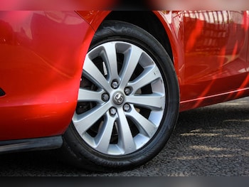 Used Vauxhall Zafira Tourer 2014 for sale - 79337271: Photo