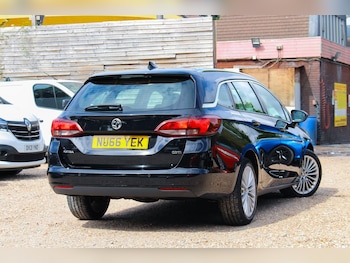 Used Vauxhall Astra 2017 for sale - 75696775: Photo