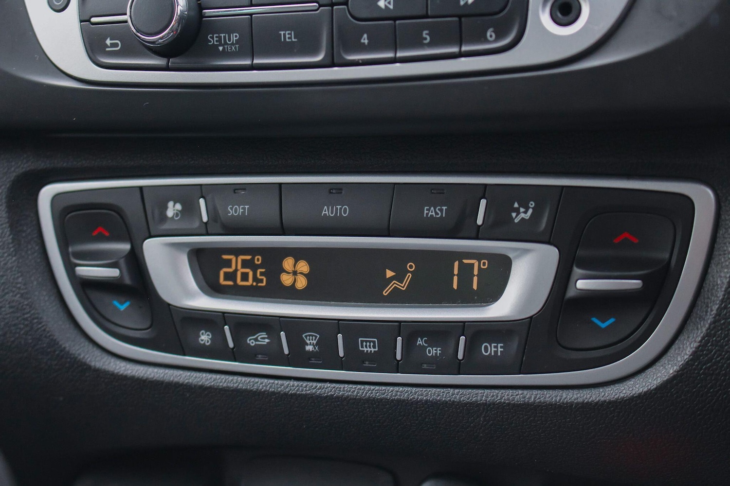 Used Renault Scenic 2014 for sale - 76832320: Photo 38