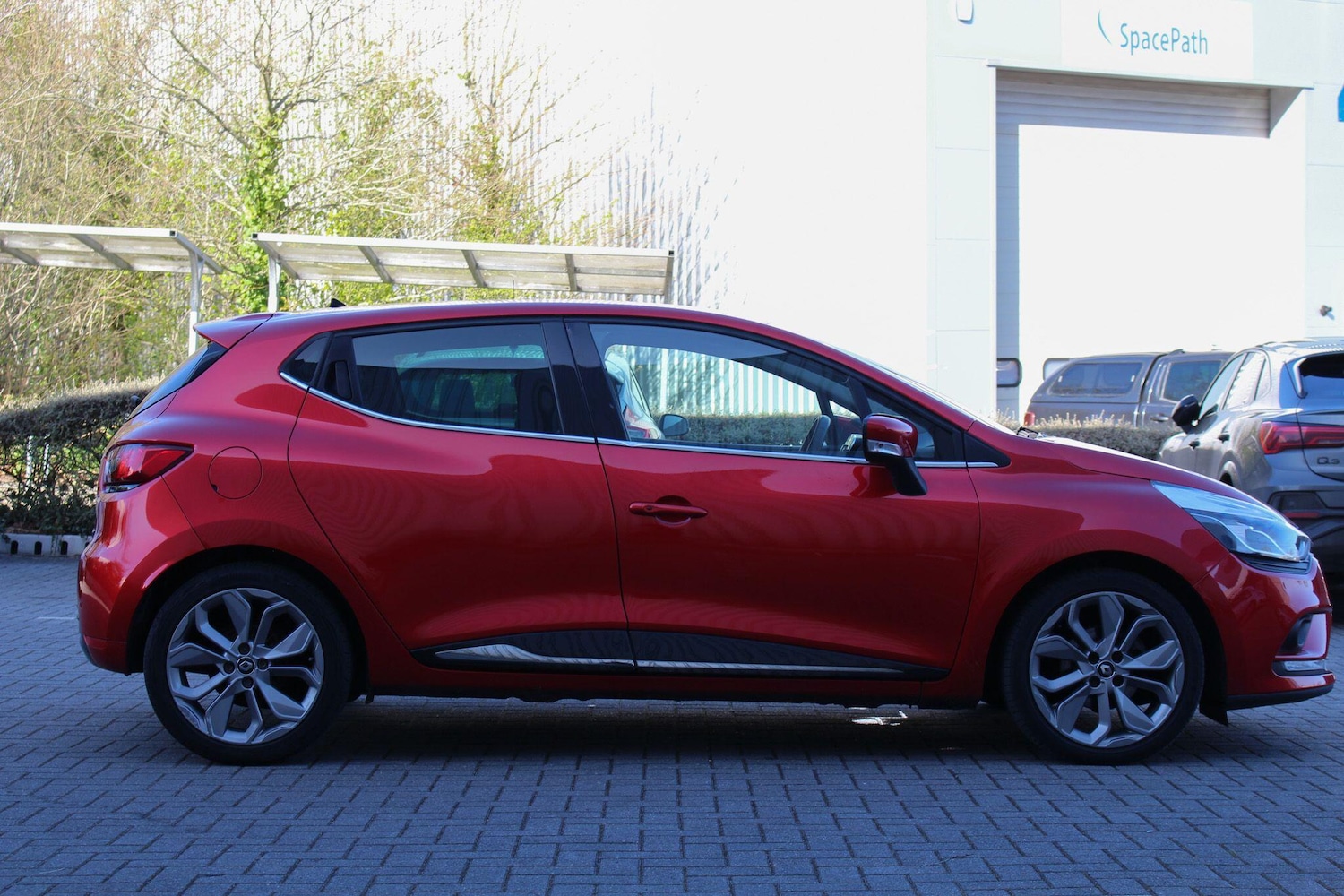 Used Renault Clio for sale - 77958407: Photo 11