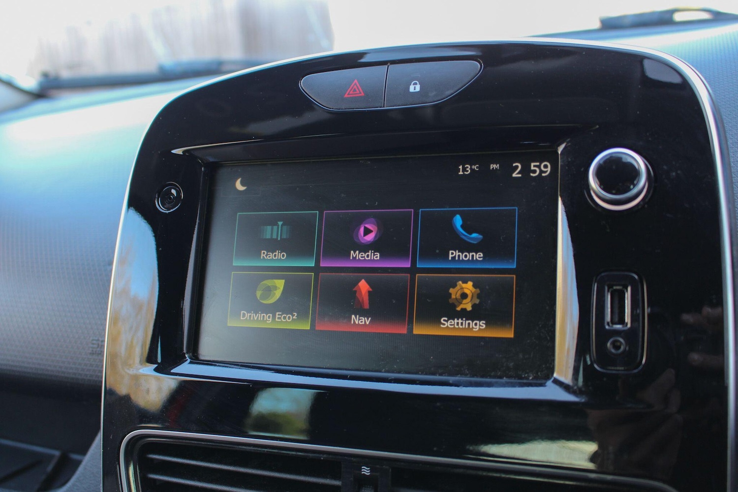 Used Renault Clio for sale - 77958407: Photo 36