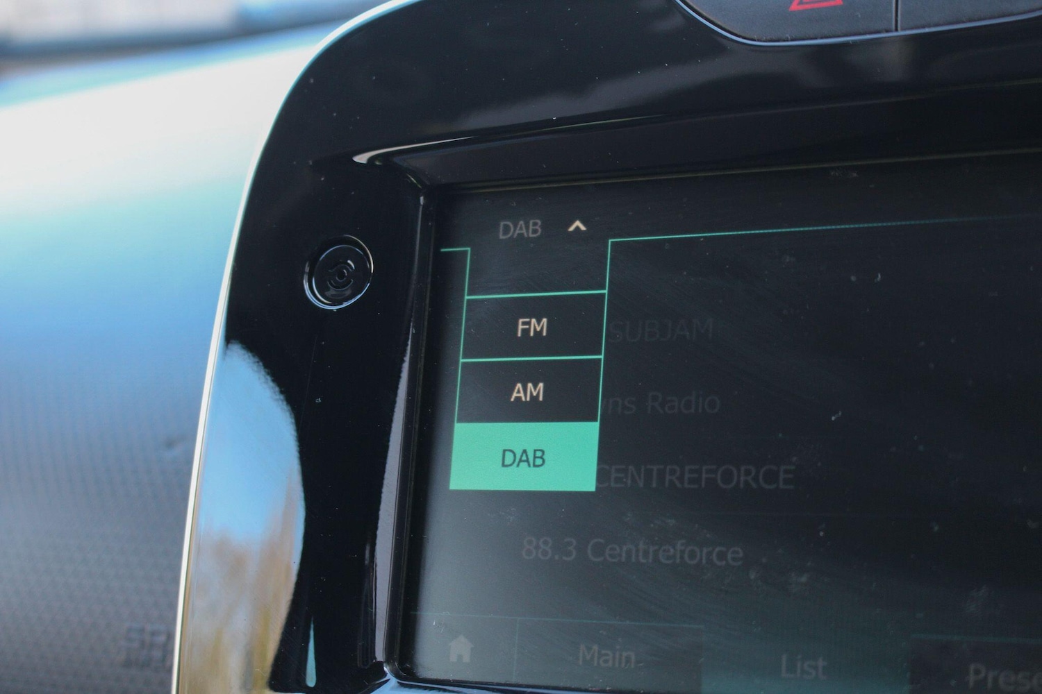 Used Renault Clio for sale - 77958407: Photo 38