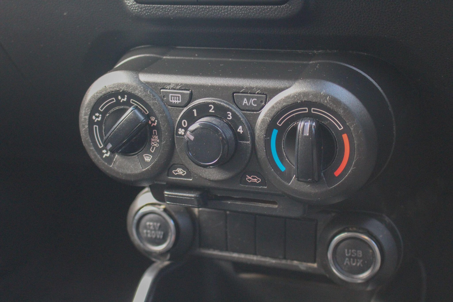 Used Suzuki Ignis 2022 for sale - 76527621: Photo 31