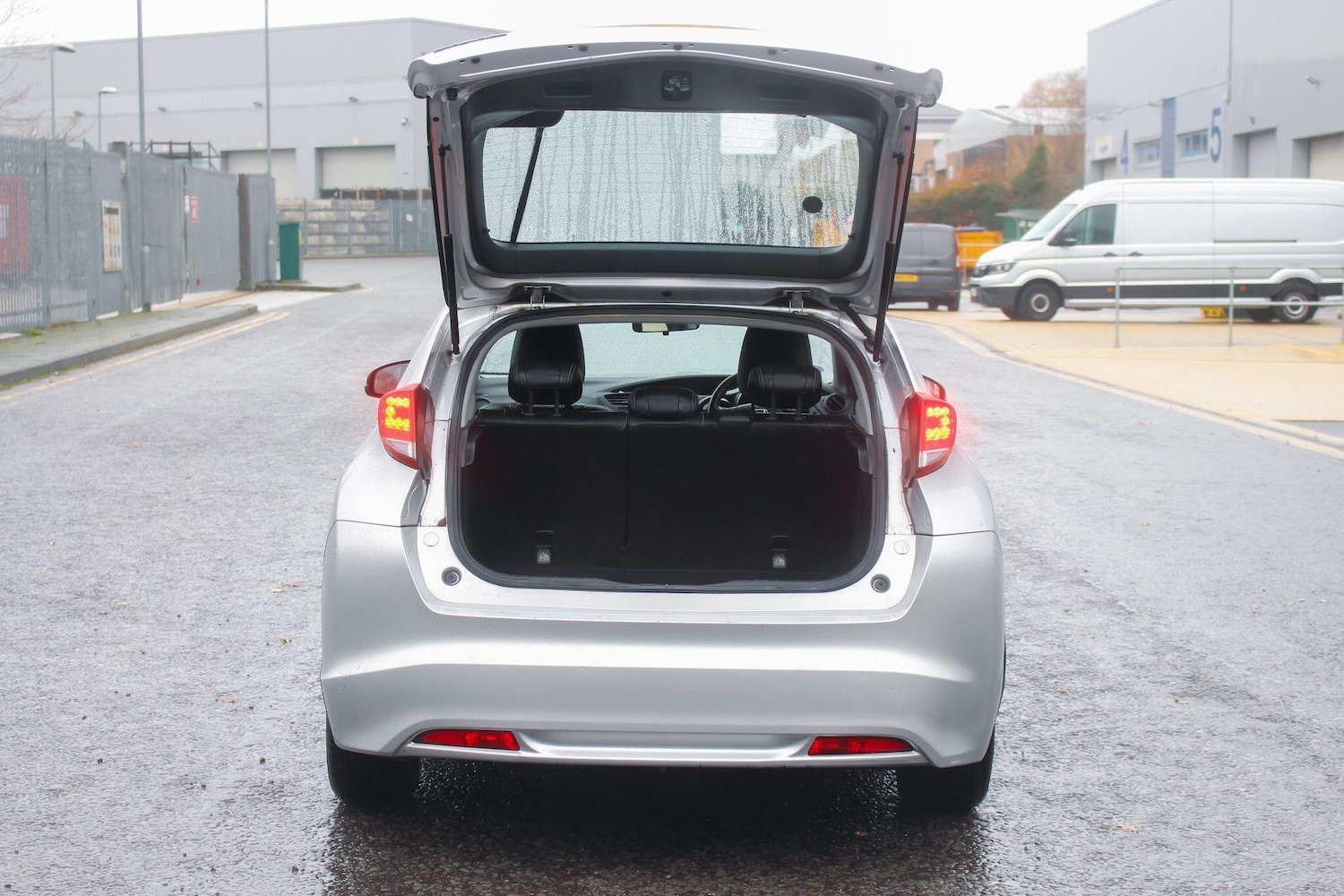 Used Honda Civic 2012 for sale - 77559710: Photo 15