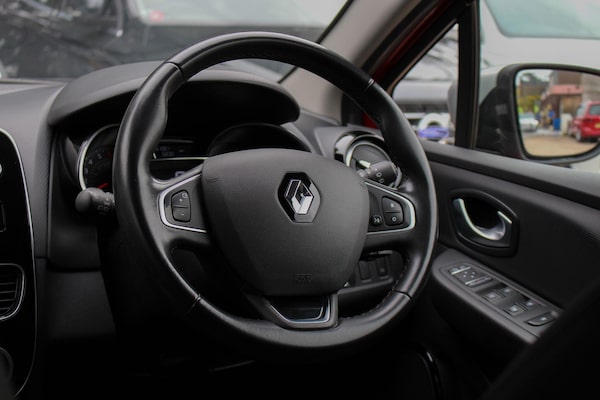 Used Renault Clio 2019 for sale - 76258998: Photo 25