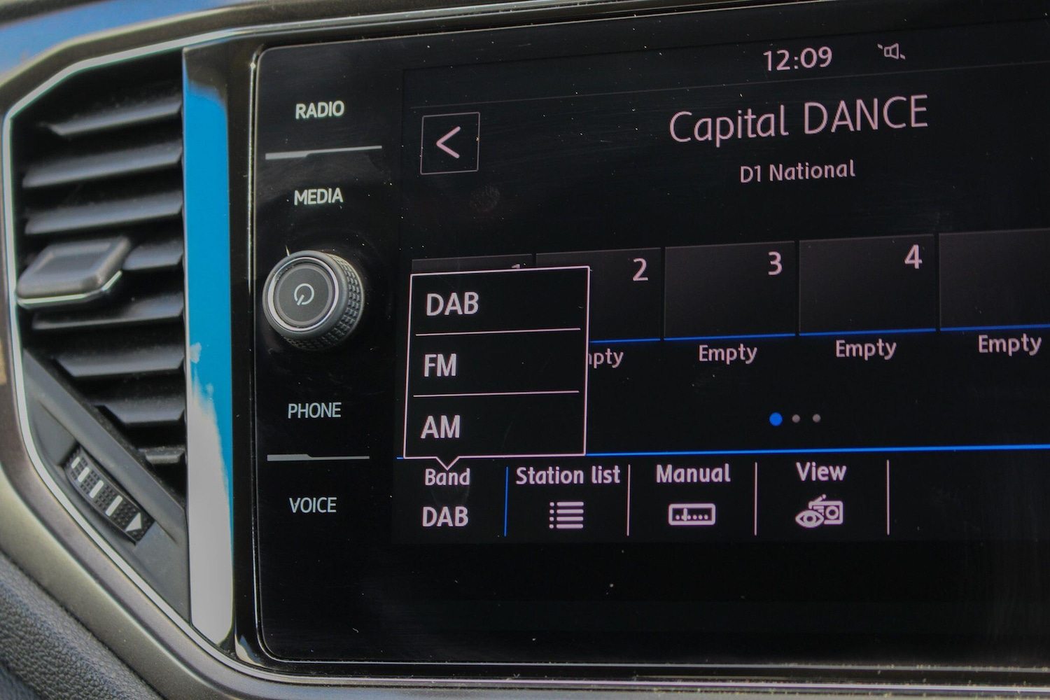 Used Volkswagen T-Roc 2019 for sale - 76528101: Photo 40