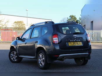 Used Dacia Duster 2016 for sale - 77908758: Photo