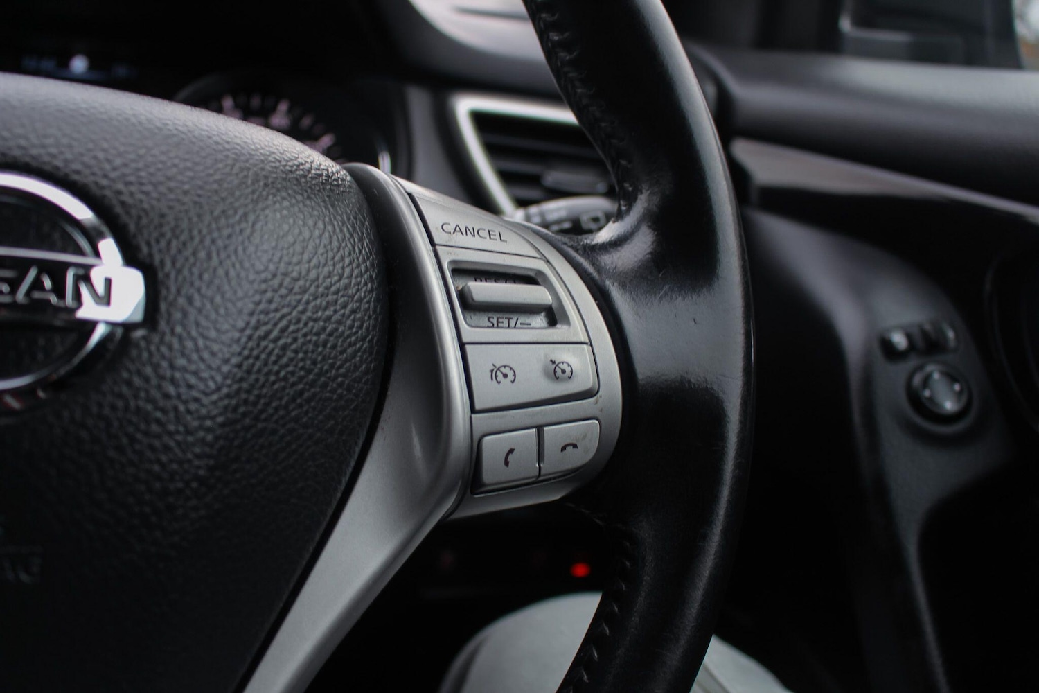 Used Nissan Qashqai 2016 for sale - 76898373: Photo 33