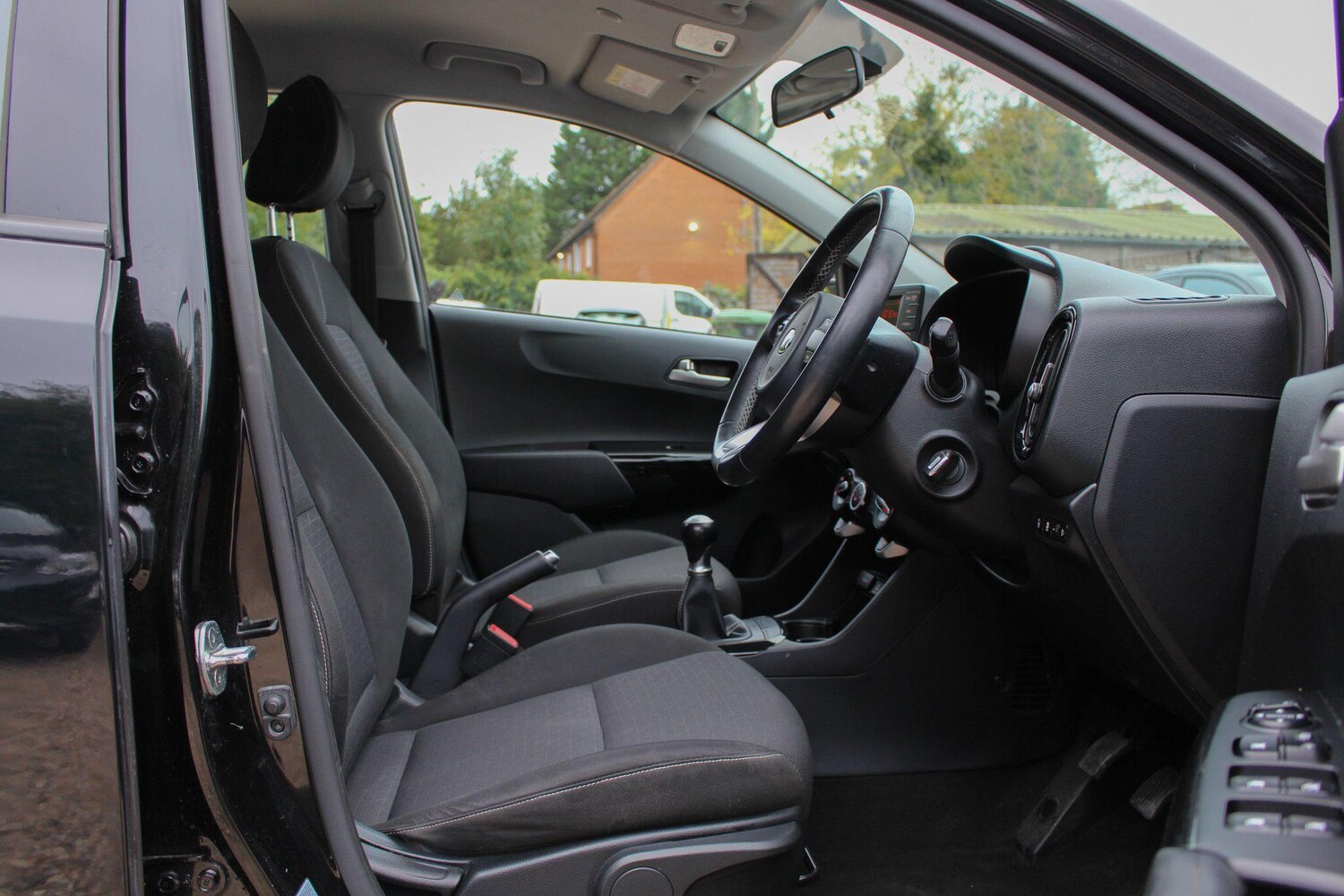 Used Kia Picanto 2018 for sale - 76175052: Photo 24