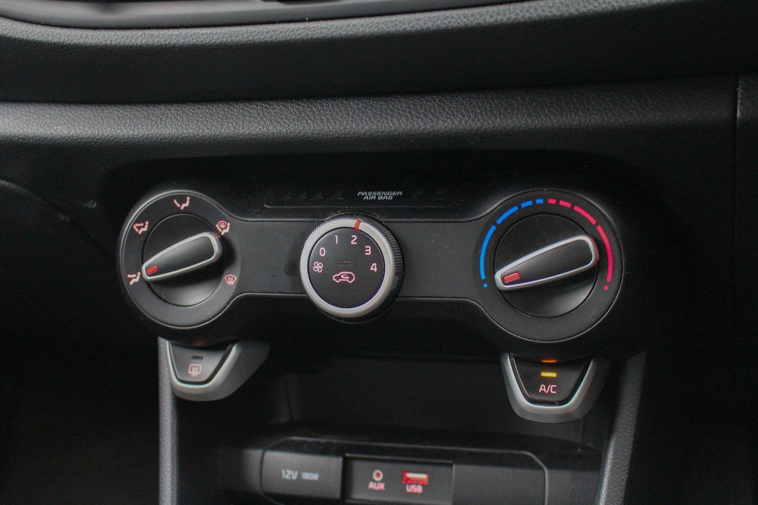 Used Kia Picanto 2018 for sale - 76175052: Photo 34