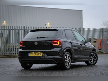 Used Volkswagen Polo 2019 for sale - 76715282: Photo