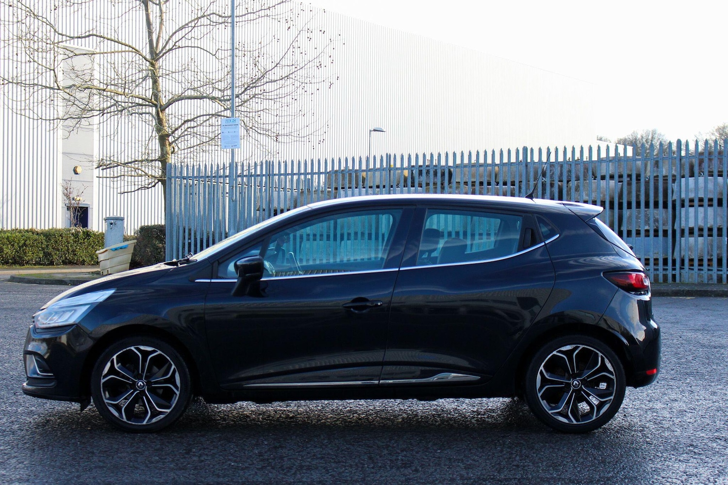 Used Renault Clio 2017 for sale - 77710572: Photo 19