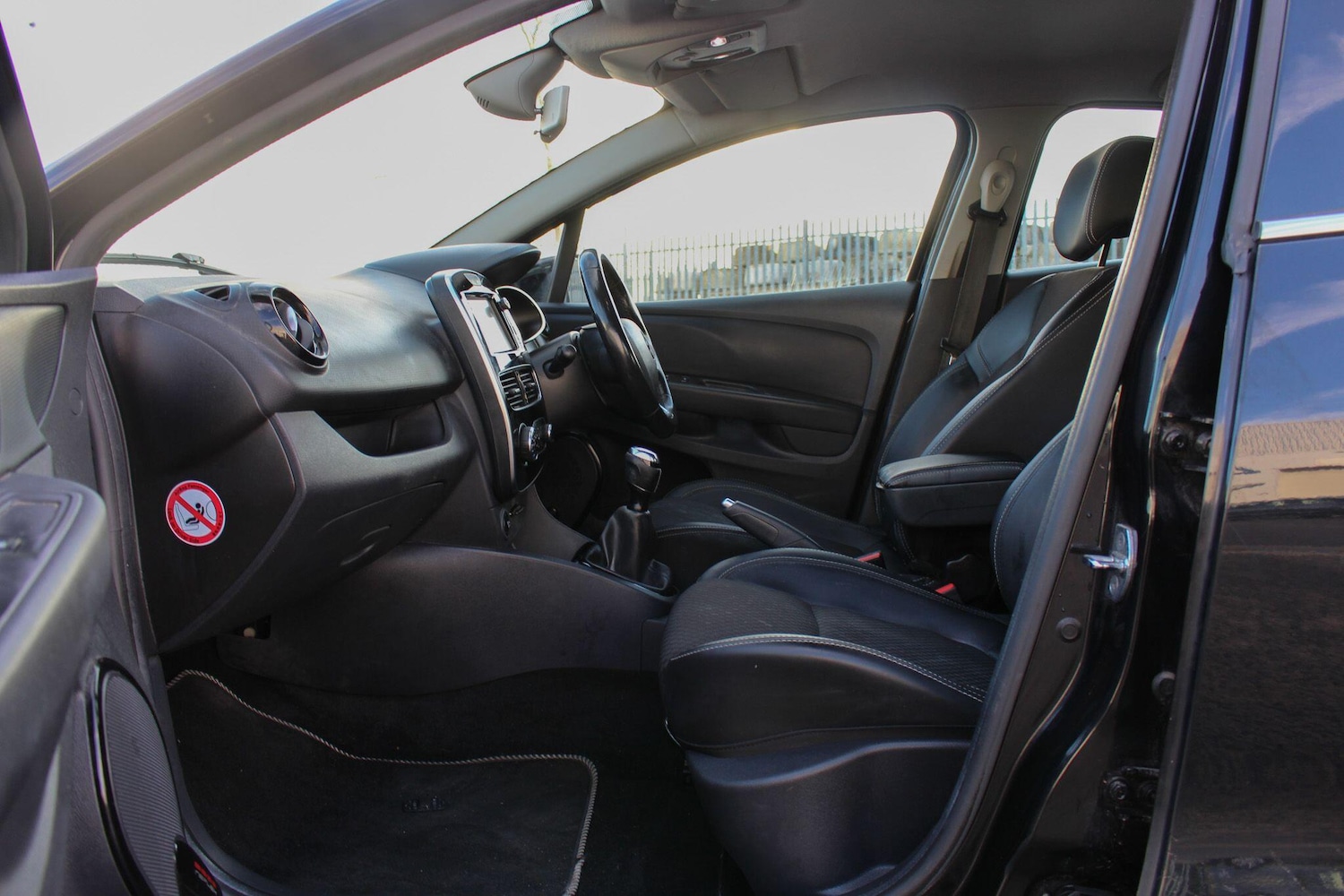 Used Renault Clio 2017 for sale - 77710572: Photo 20