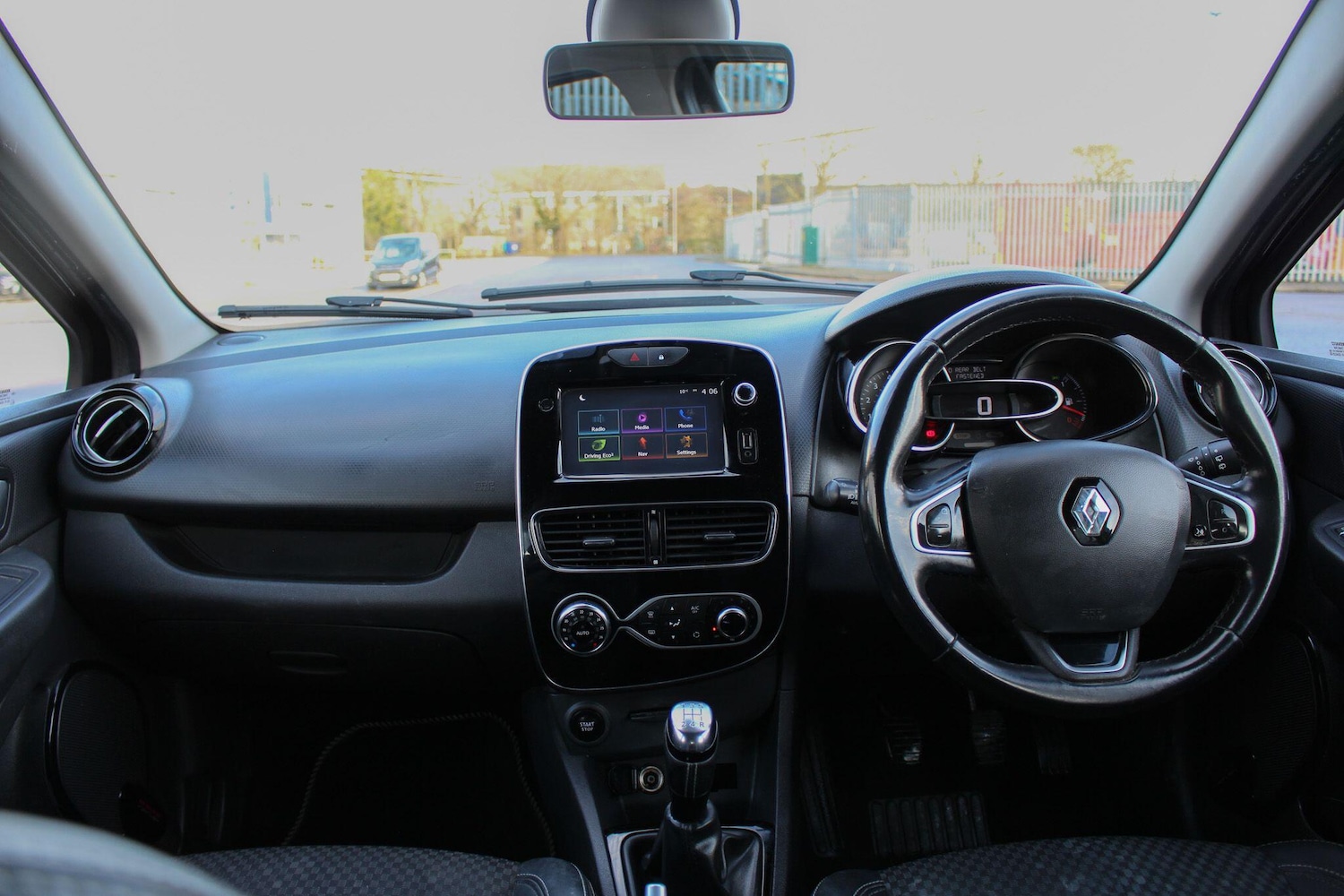 Used Renault Clio 2017 for sale - 77710572: Photo 22