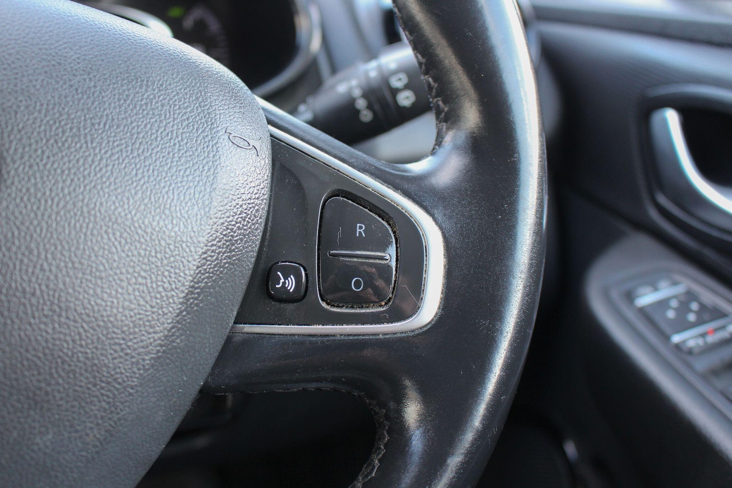 Used Renault Clio 2017 for sale - 77710572: Photo 28