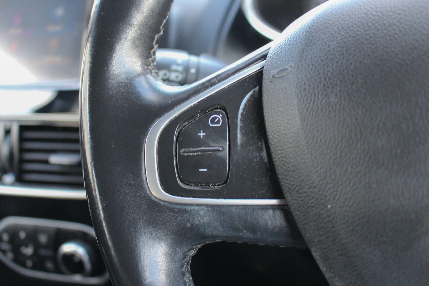 Used Renault Clio 2017 for sale - 77710572: Photo 31