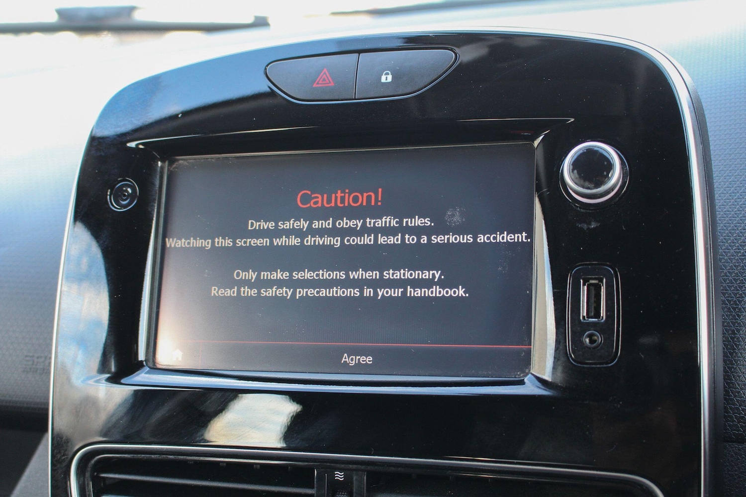 Used Renault Clio 2017 for sale - 77710572: Photo 42