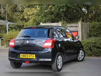 Used Suzuki Swift 2019 for sale - 79533602: Photo