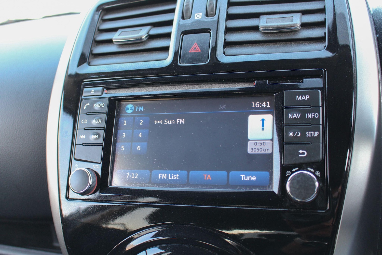 Used Nissan Micra 2015 for sale - 77769012: Photo 40