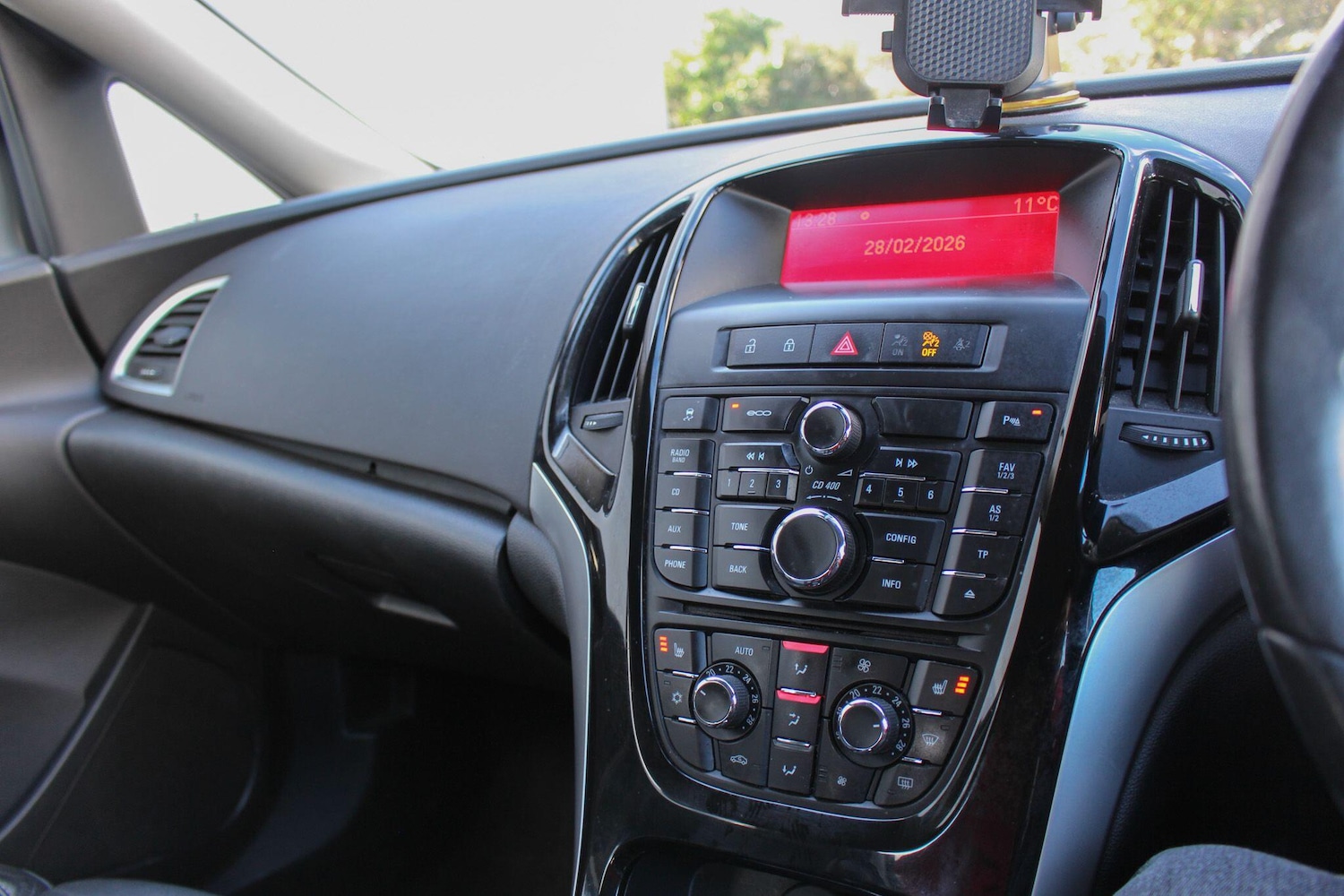 Used Vauxhall Astra 2015 for sale - 77709554: Photo 35