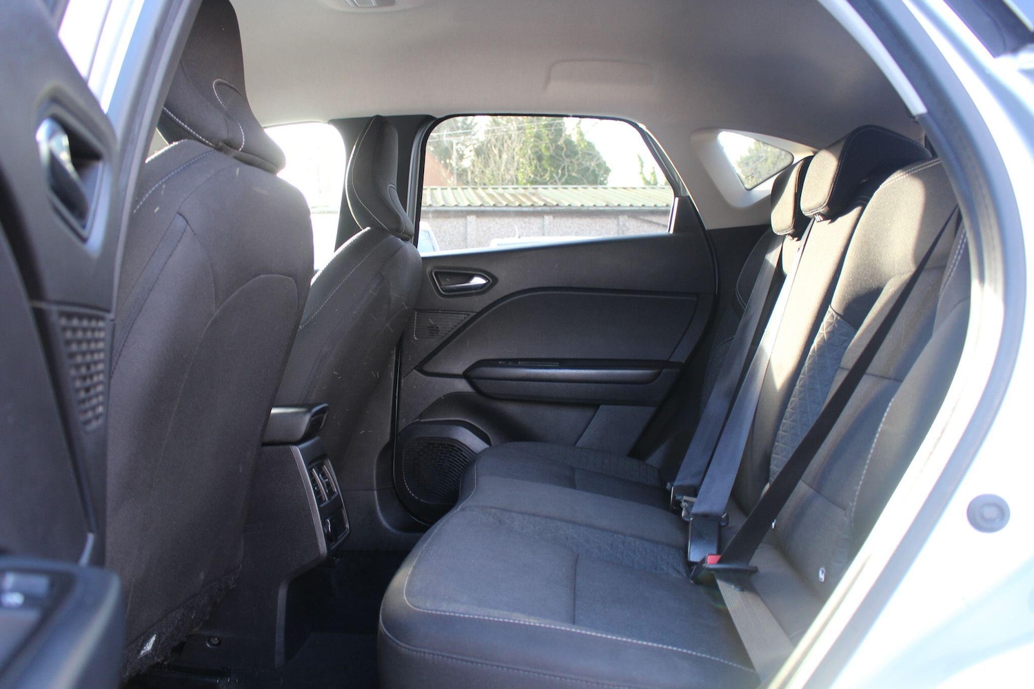 Used Renault Captur 2022 for sale - 76952498: Photo 26