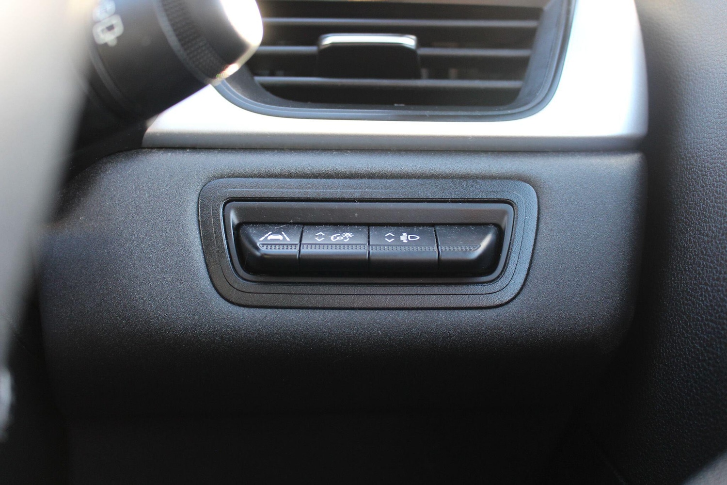 Used Renault Captur 2022 for sale - 76952498: Photo 32