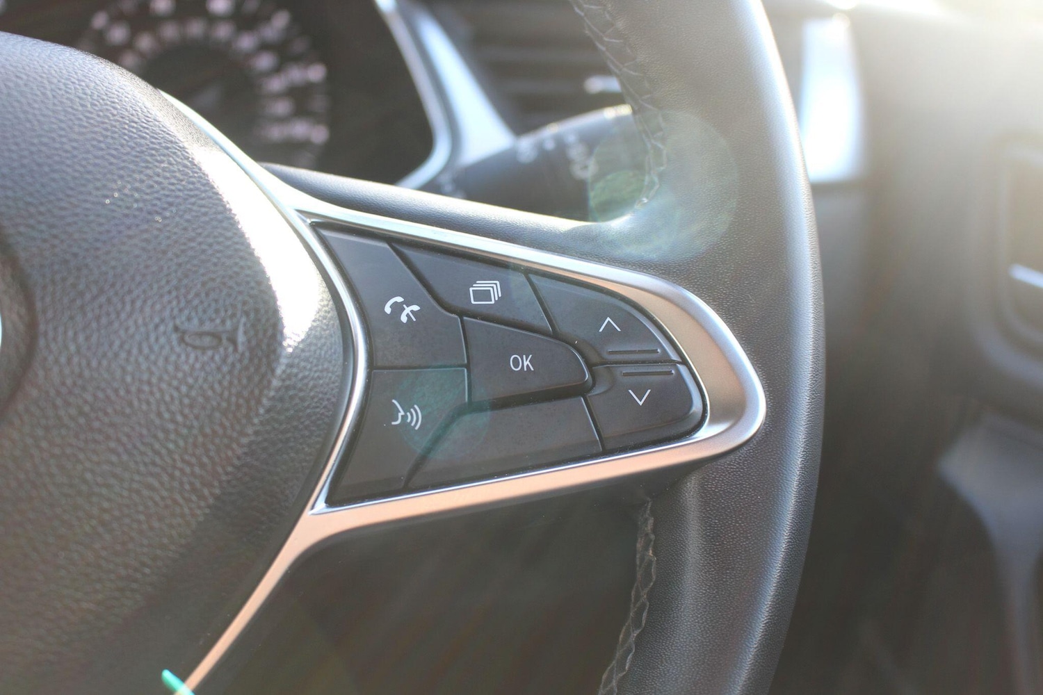 Used Renault Captur 2022 for sale - 76952498: Photo 33