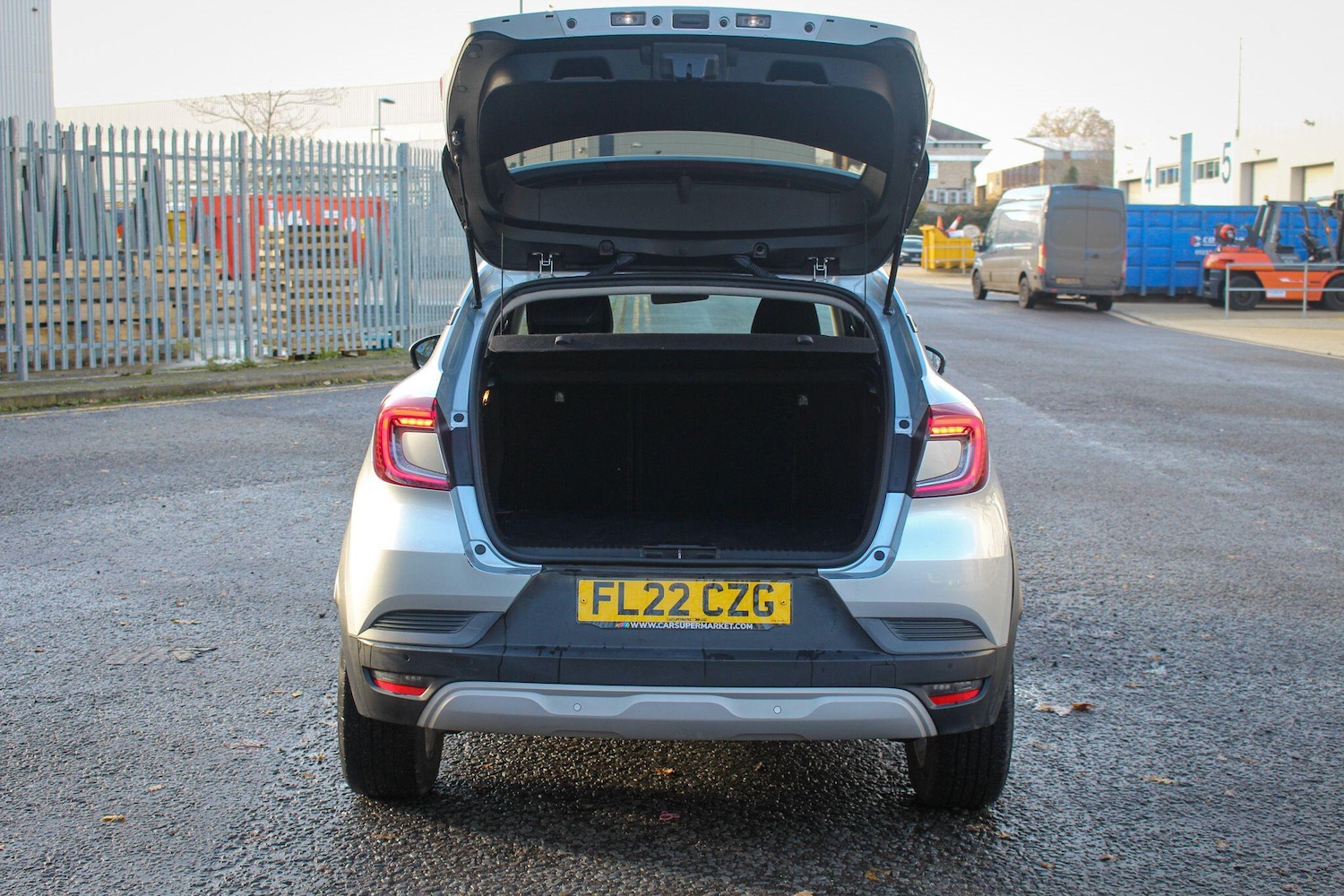 Used Renault Captur 2022 for sale - 76952498: Photo 9