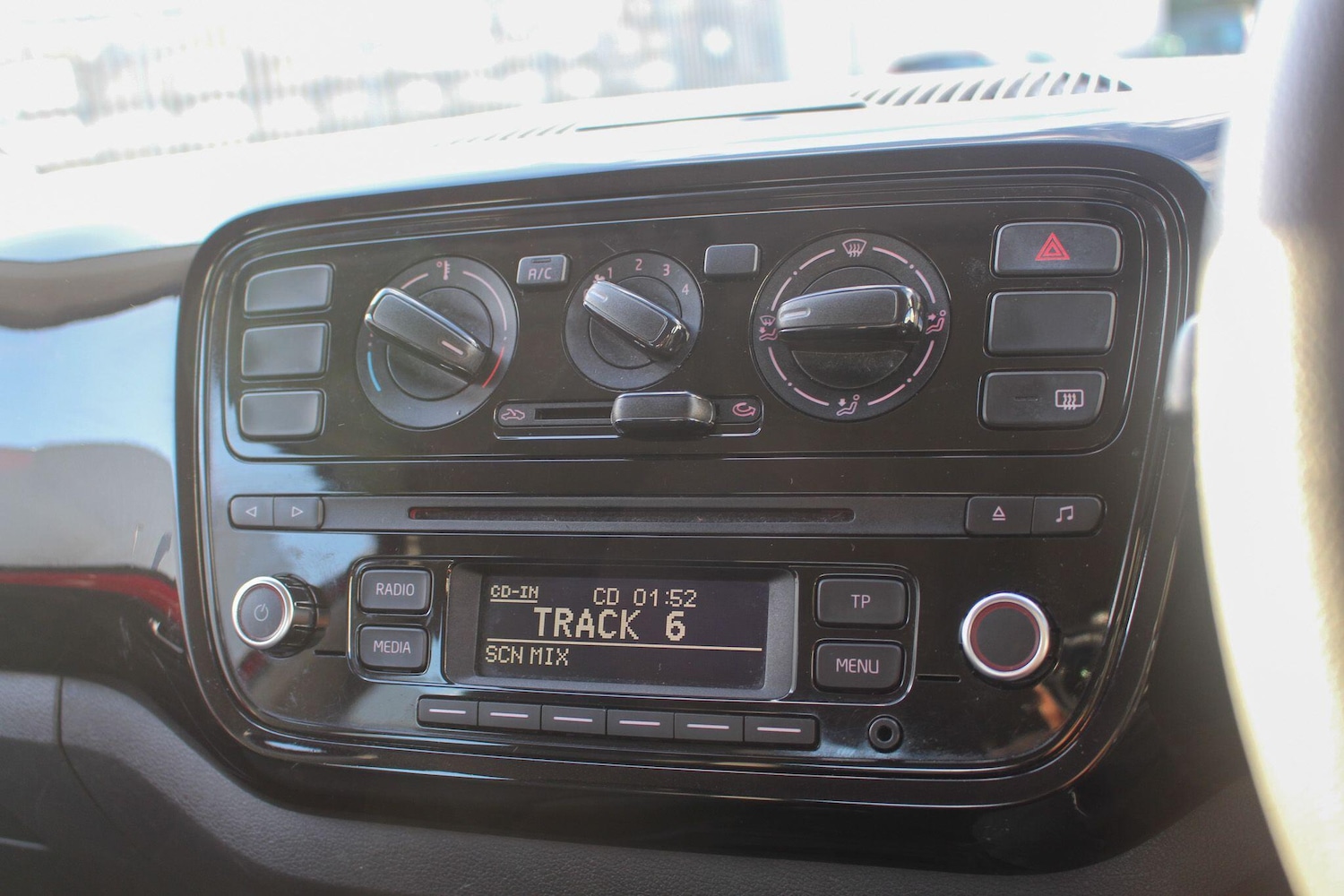 Used Volkswagen up! 2012 for sale - 76942440: Photo 28