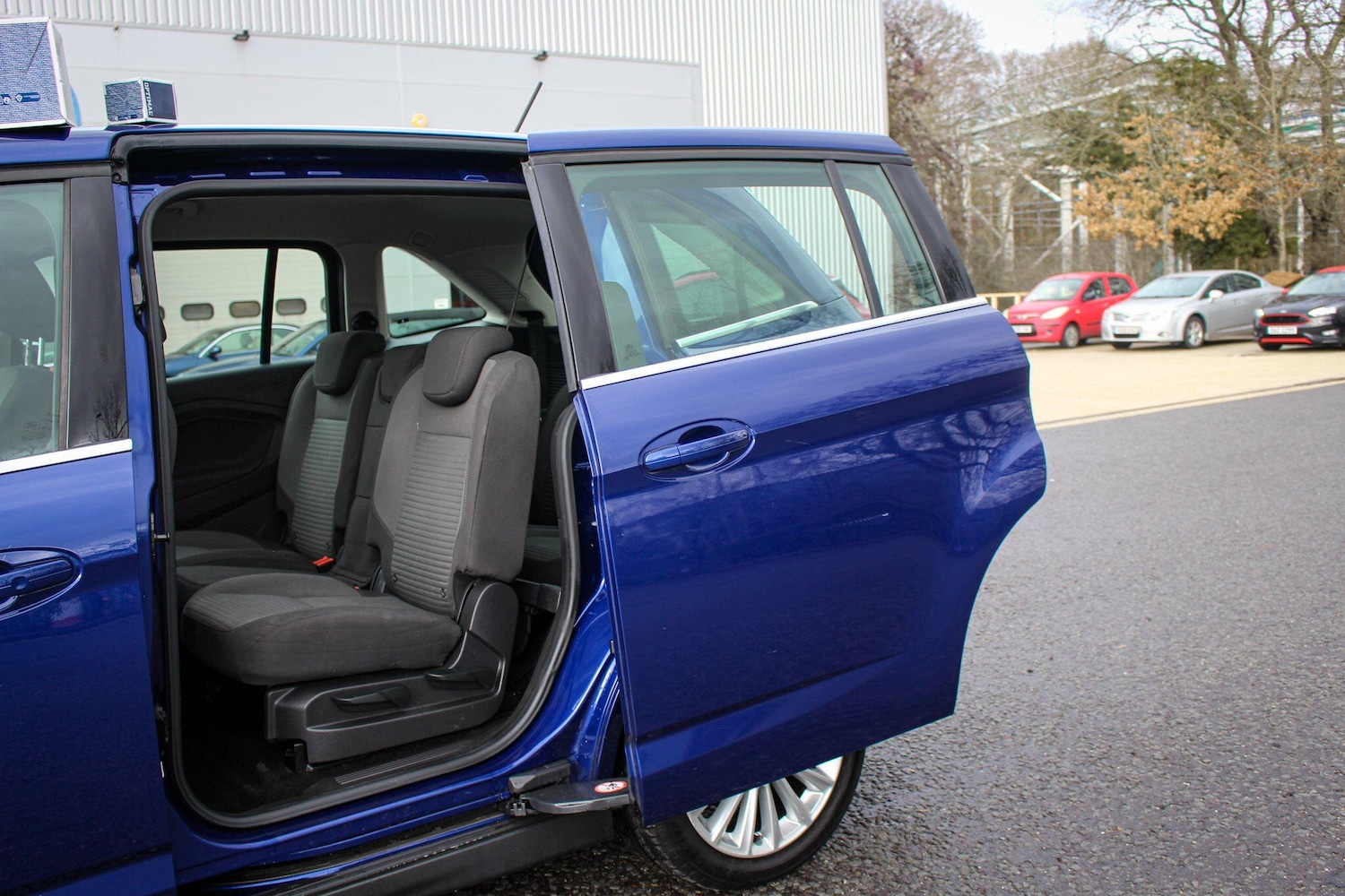 Used Ford Grand C-Max 2018 for sale - 77305736: Photo 24