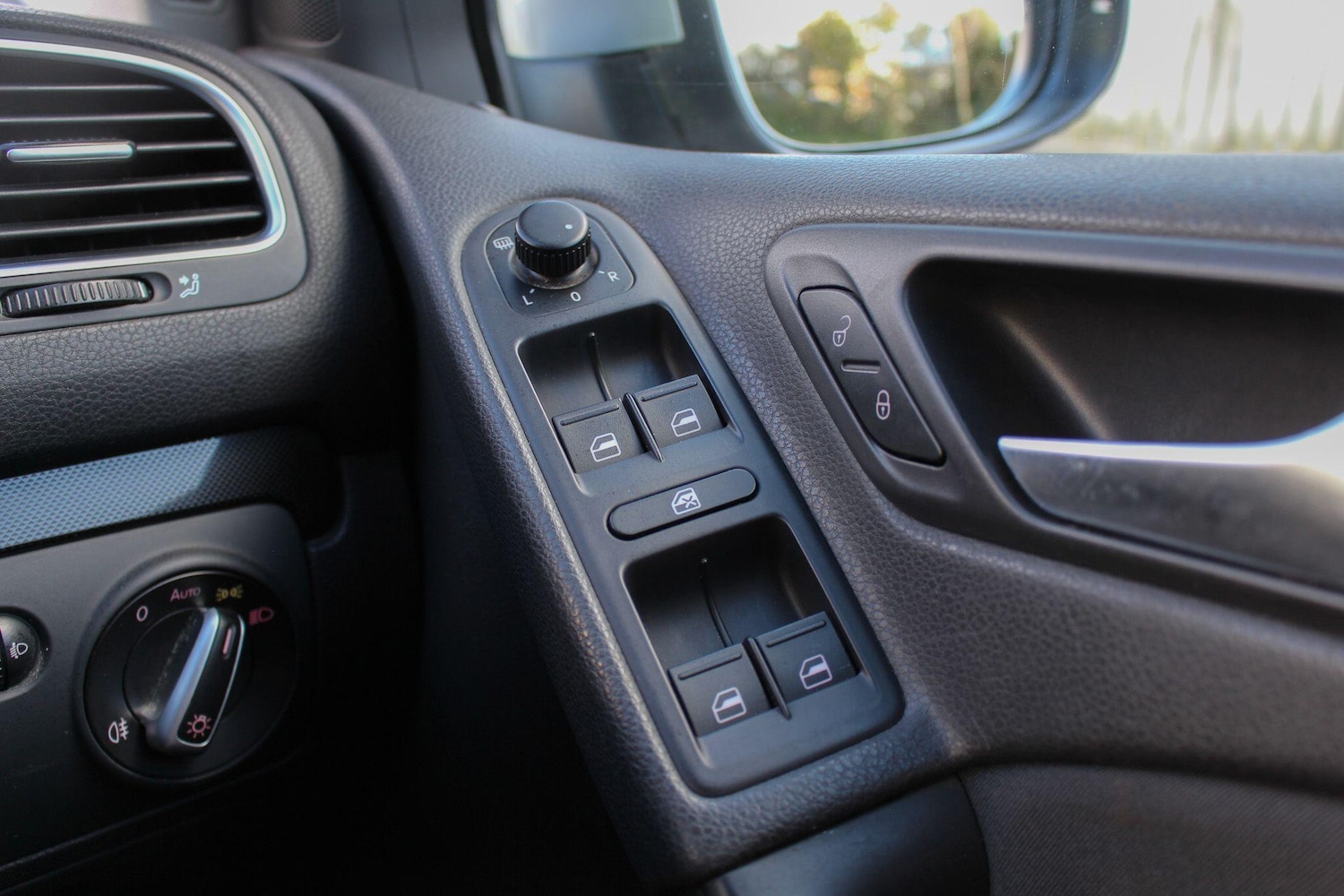 Used Volkswagen Golf 2012 for sale - 77709648: Photo 23