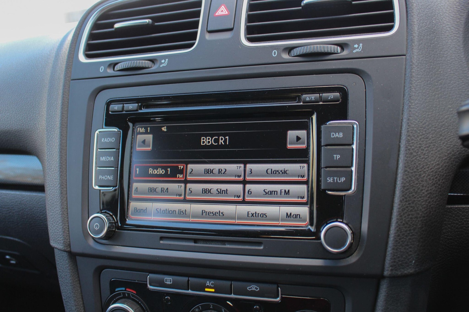 Used Volkswagen Golf 2012 for sale - 77709648: Photo 32