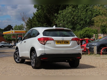 Used Honda HR-V 2018 for sale - 75401082: Photo