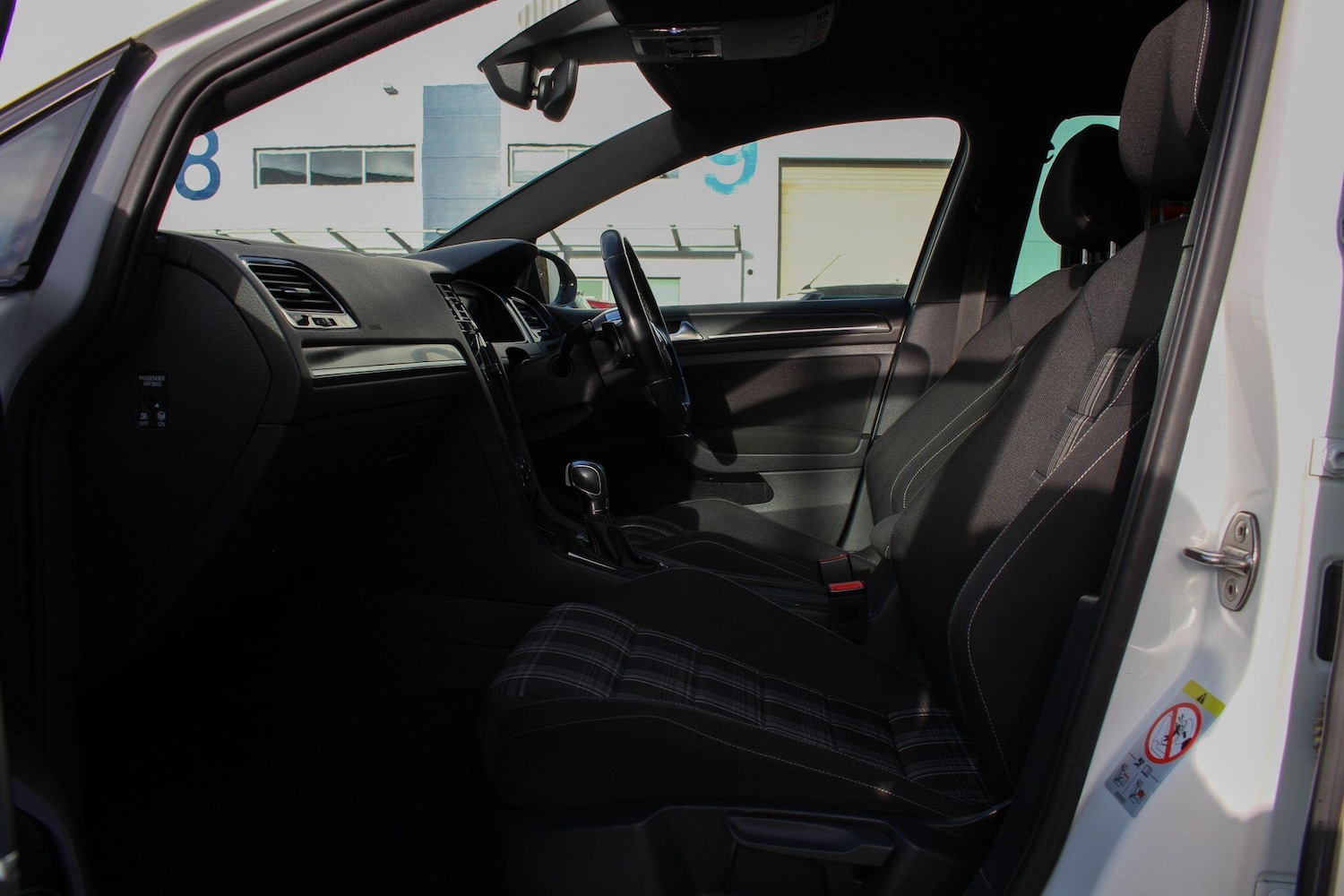 Used Volkswagen Golf 2019 for sale - 77549530: Photo 31