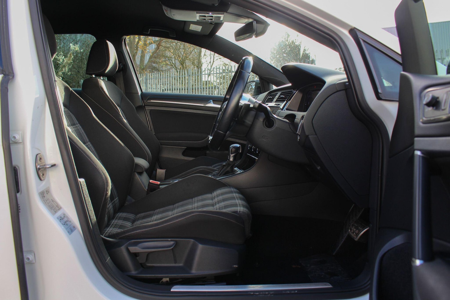 Used Volkswagen Golf 2019 for sale - 77549530: Photo 39