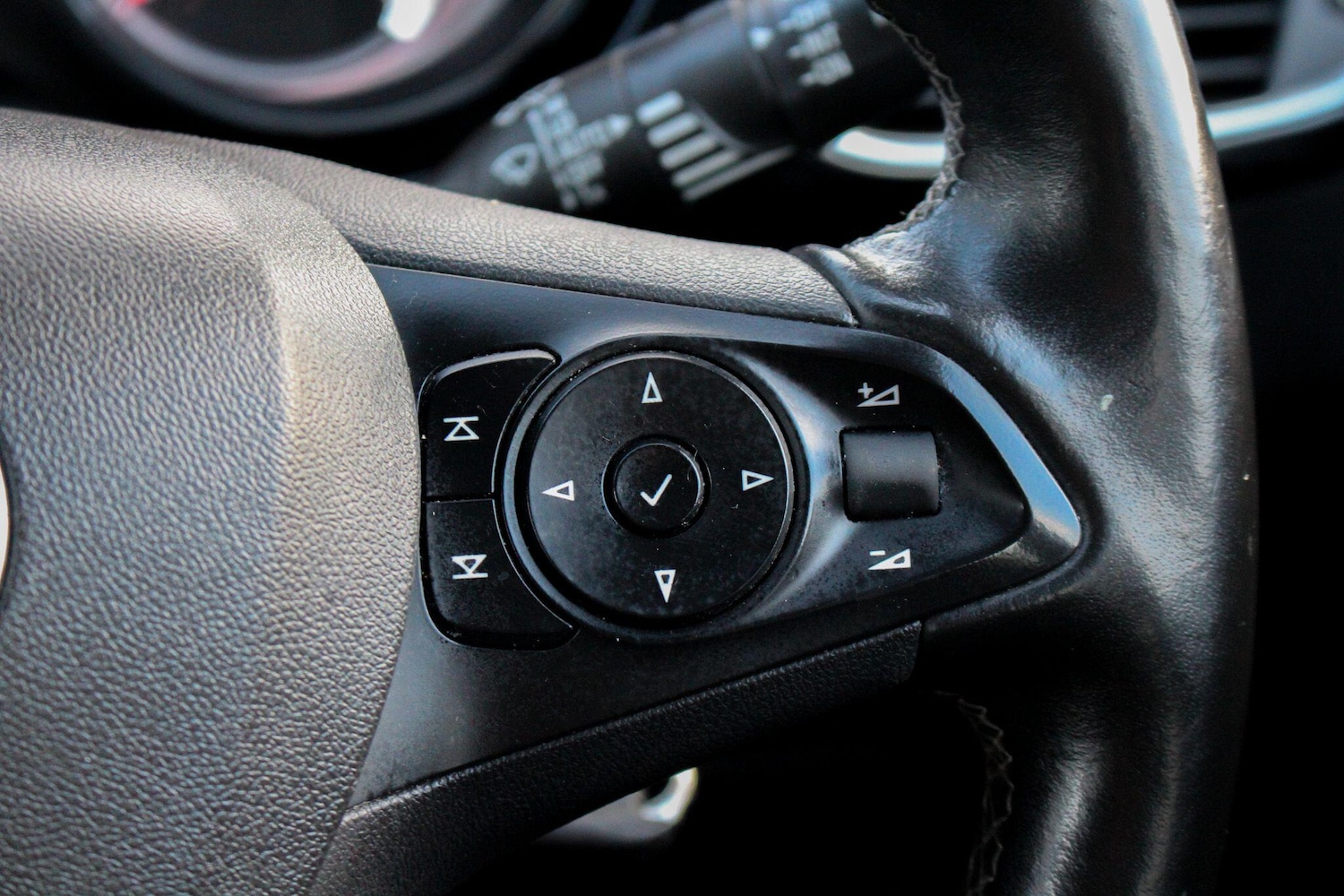 Used Vauxhall Astra 2018 for sale - 76781168: Photo 31