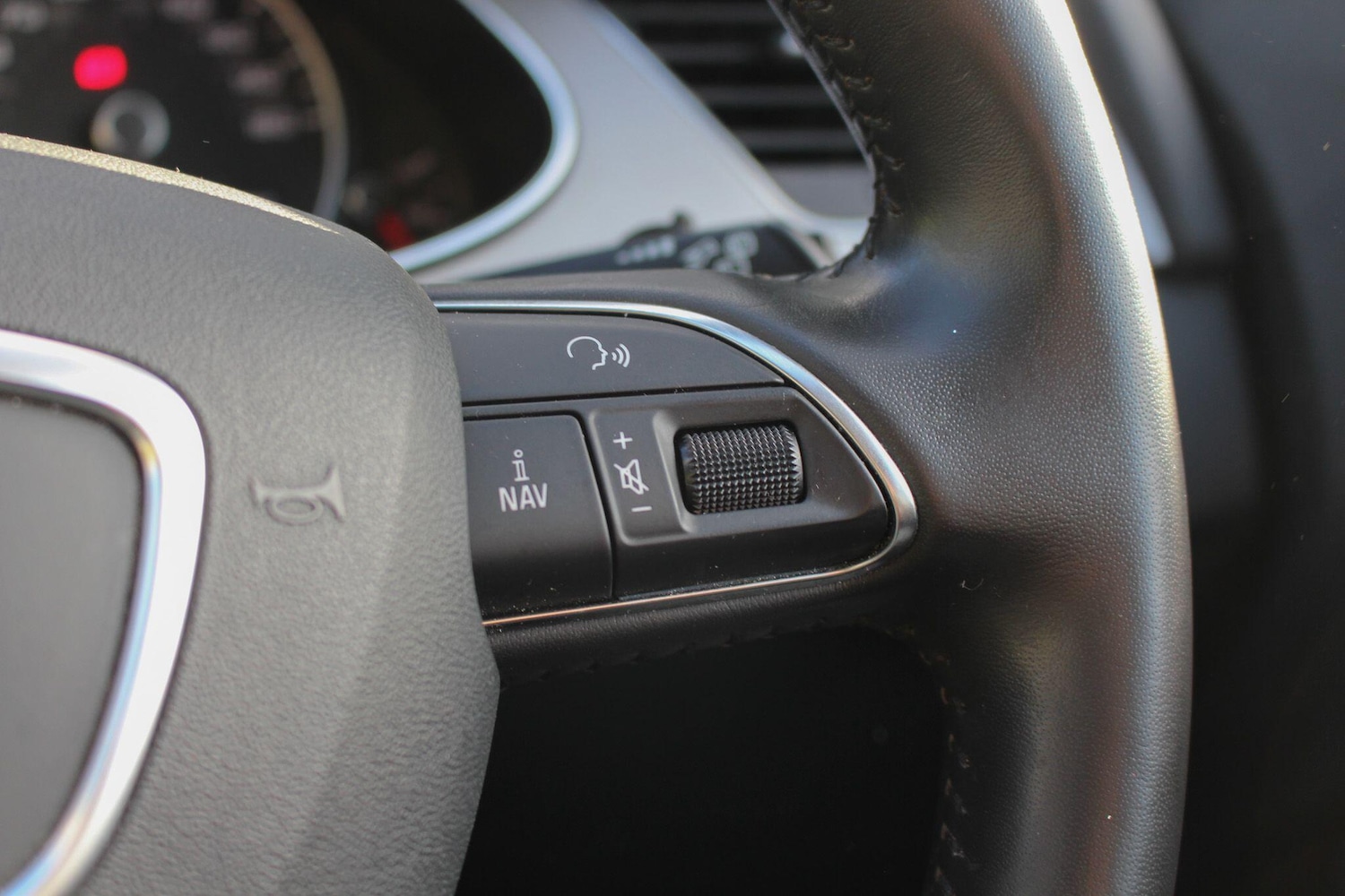 Used Audi A4 2013 for sale - 76457862: Photo 32