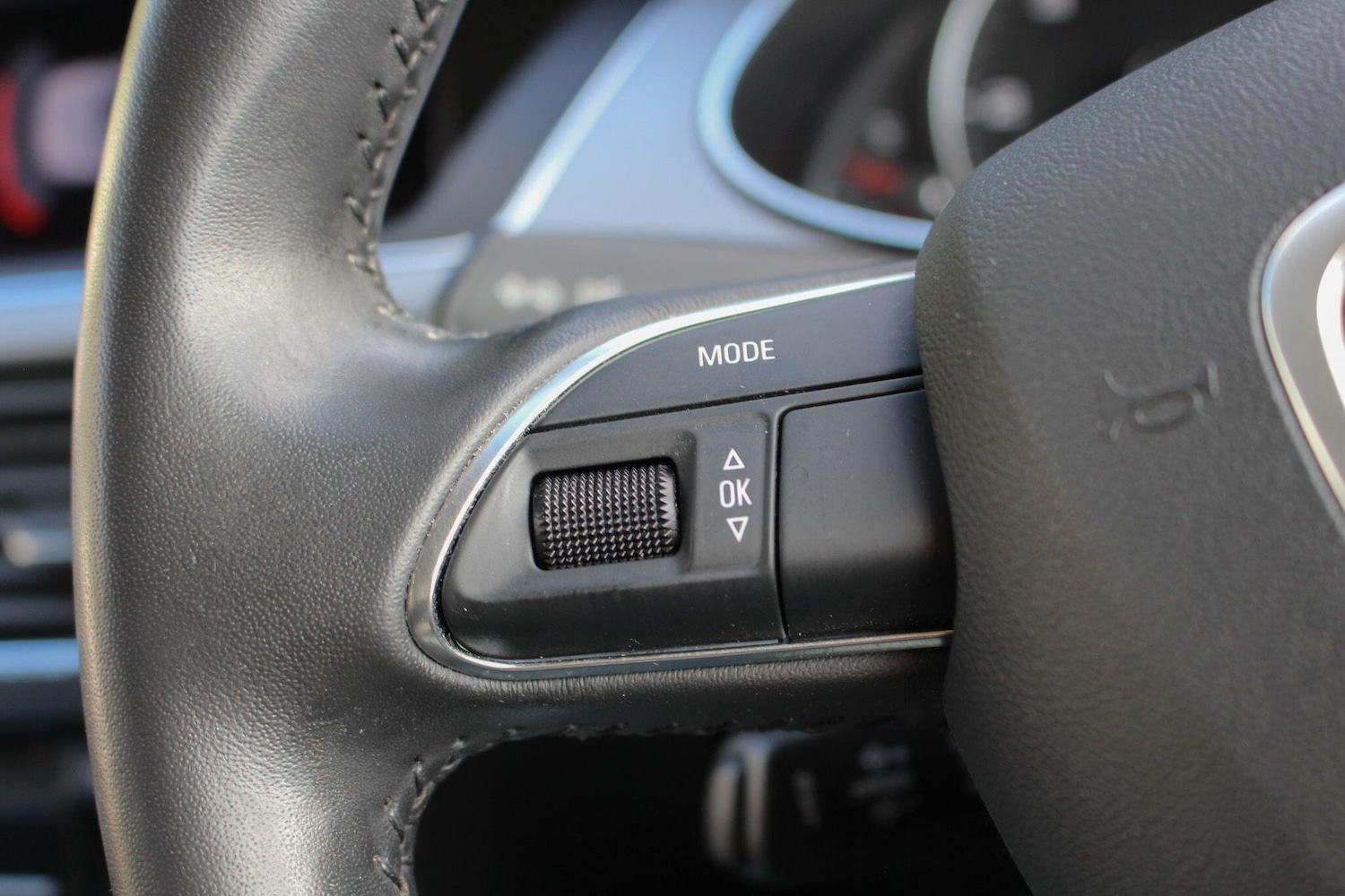 Used Audi A4 2013 for sale - 76457862: Photo 34