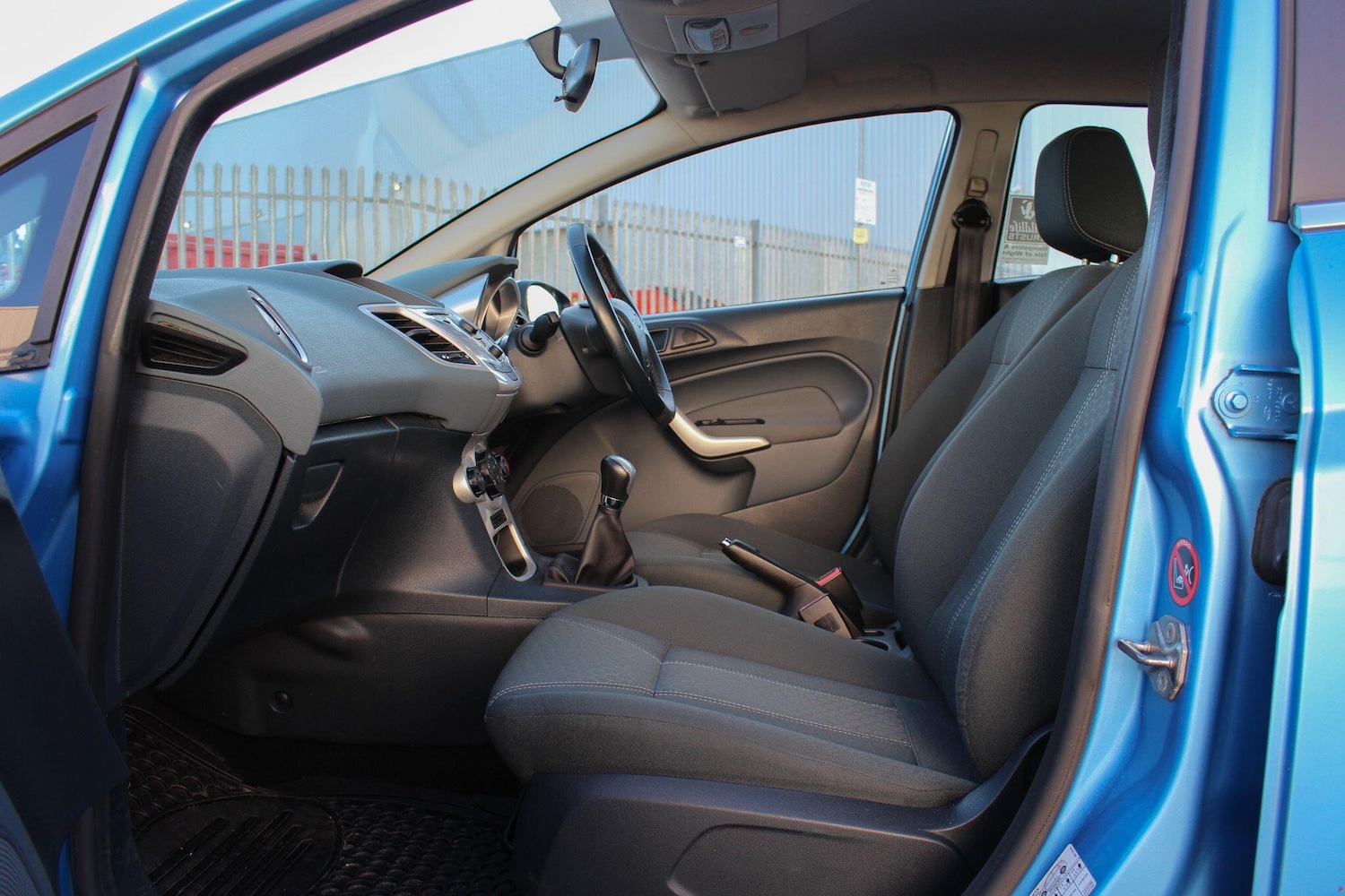 Used Ford Fiesta 2010 for sale - 77202976: Photo 27