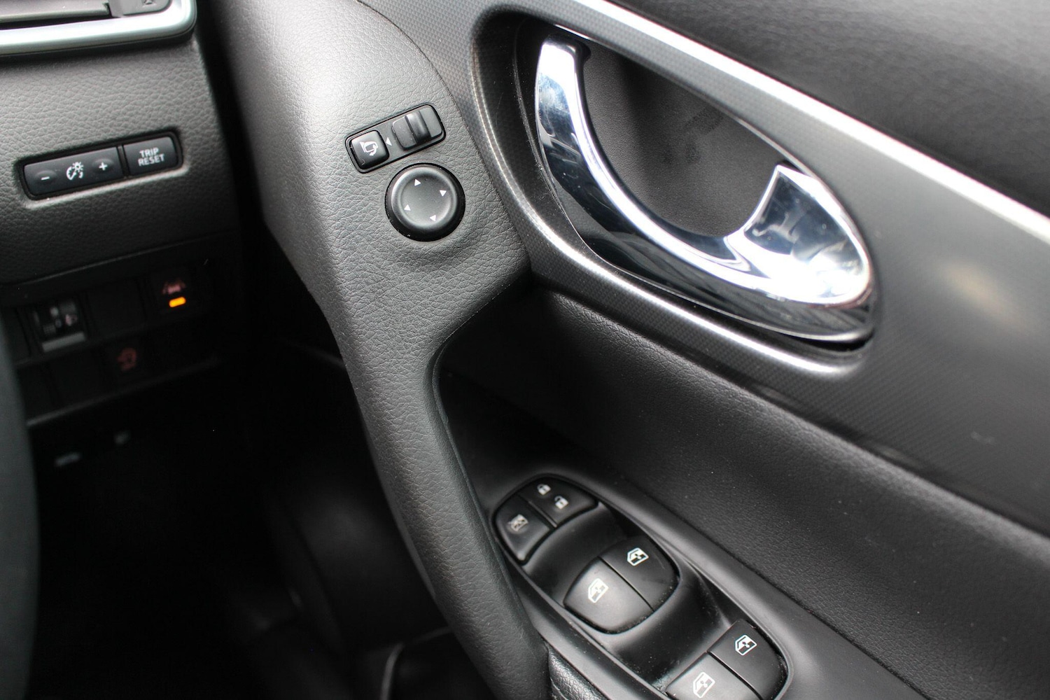 Used Nissan Qashqai for sale - 77807687: Photo 24