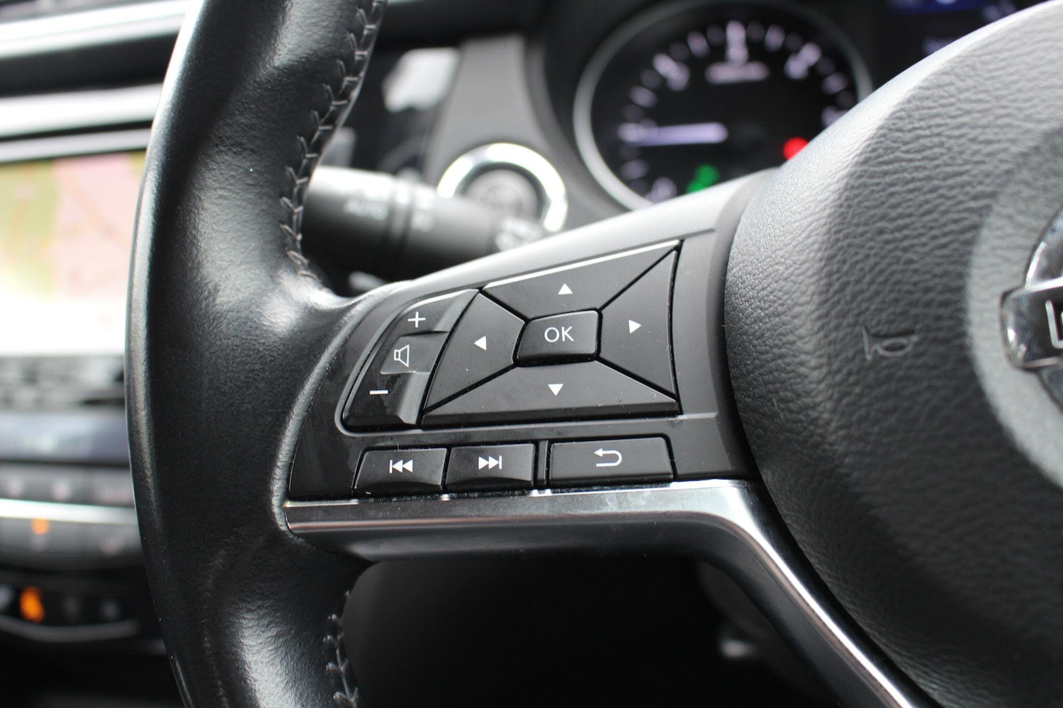 Used Nissan Qashqai for sale - 77807687: Photo 28