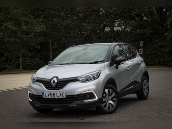 Used Renault Captur 2018 for sale - 79181335: Photo