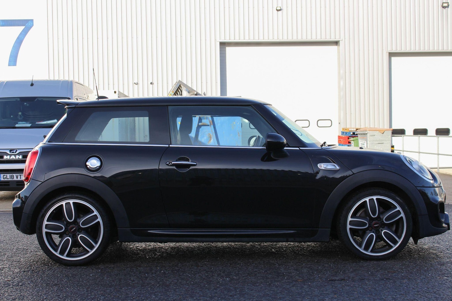 Used MINI Hatch 2018 for sale - 76936141: Photo 10