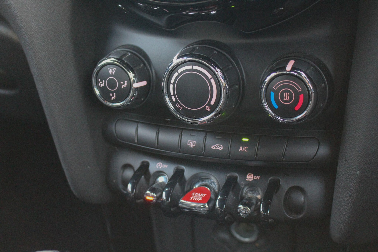 Used MINI Hatch 2018 for sale - 76936141: Photo 36