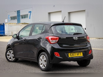 Used Hyundai i10 2017 for sale - 78969388: Photo