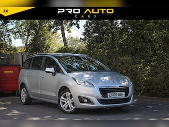 Used Peugeot 5008 2015 for sale - 79413026: Photo