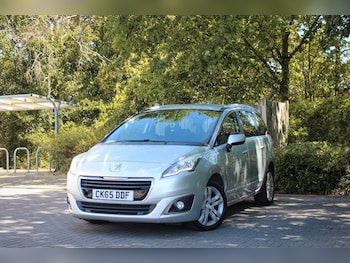 Used Peugeot 5008 2015 for sale - 79413026: Photo
