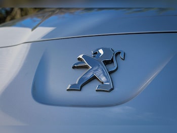 Used Peugeot 5008 2015 for sale - 79413026: Photo