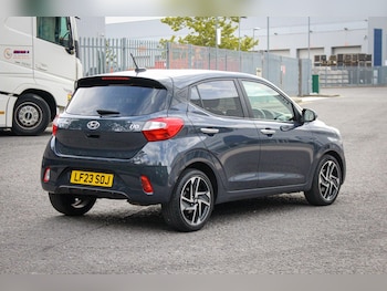 Used Hyundai i10 2023 for sale - 78728209: Photo
